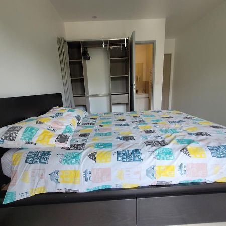 Residence De La Gare, Chambre Meublee Longjumeau Ngoại thất bức ảnh